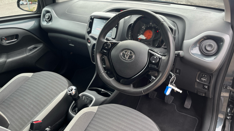 Toyota Aygo 1.0 VVT-i X-Play 5dr Petrol Hatchback